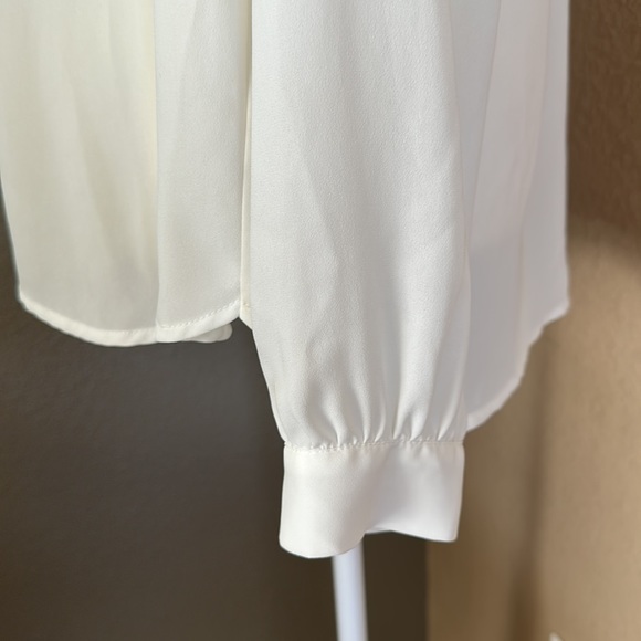 Jcrew - size S - light weight long sleeve blouse with tie neck and button down - Picture 5 of 8